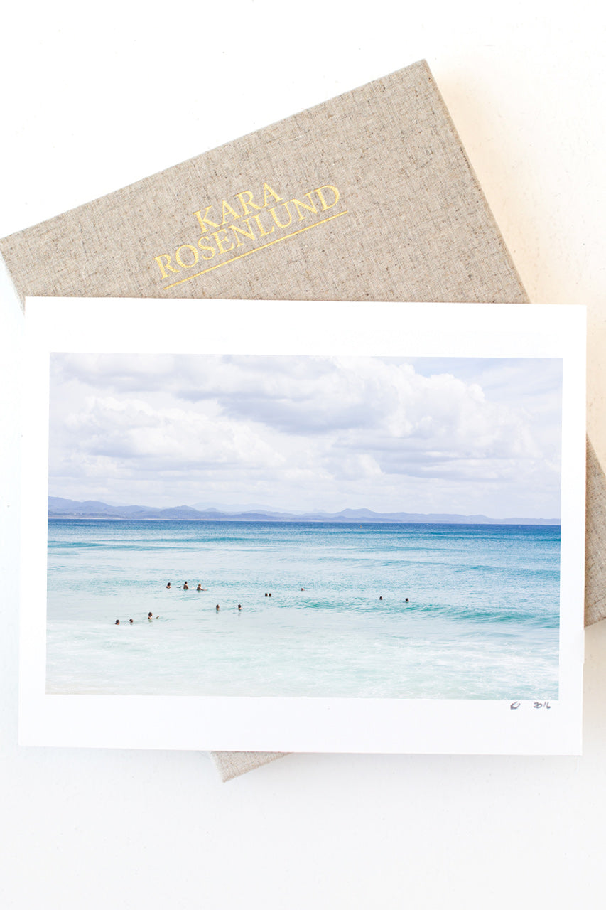 Buoyant Print with Gift Box